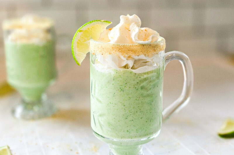 Refreshing Key Lime Smoothie That’s Both Healthy & a Treat